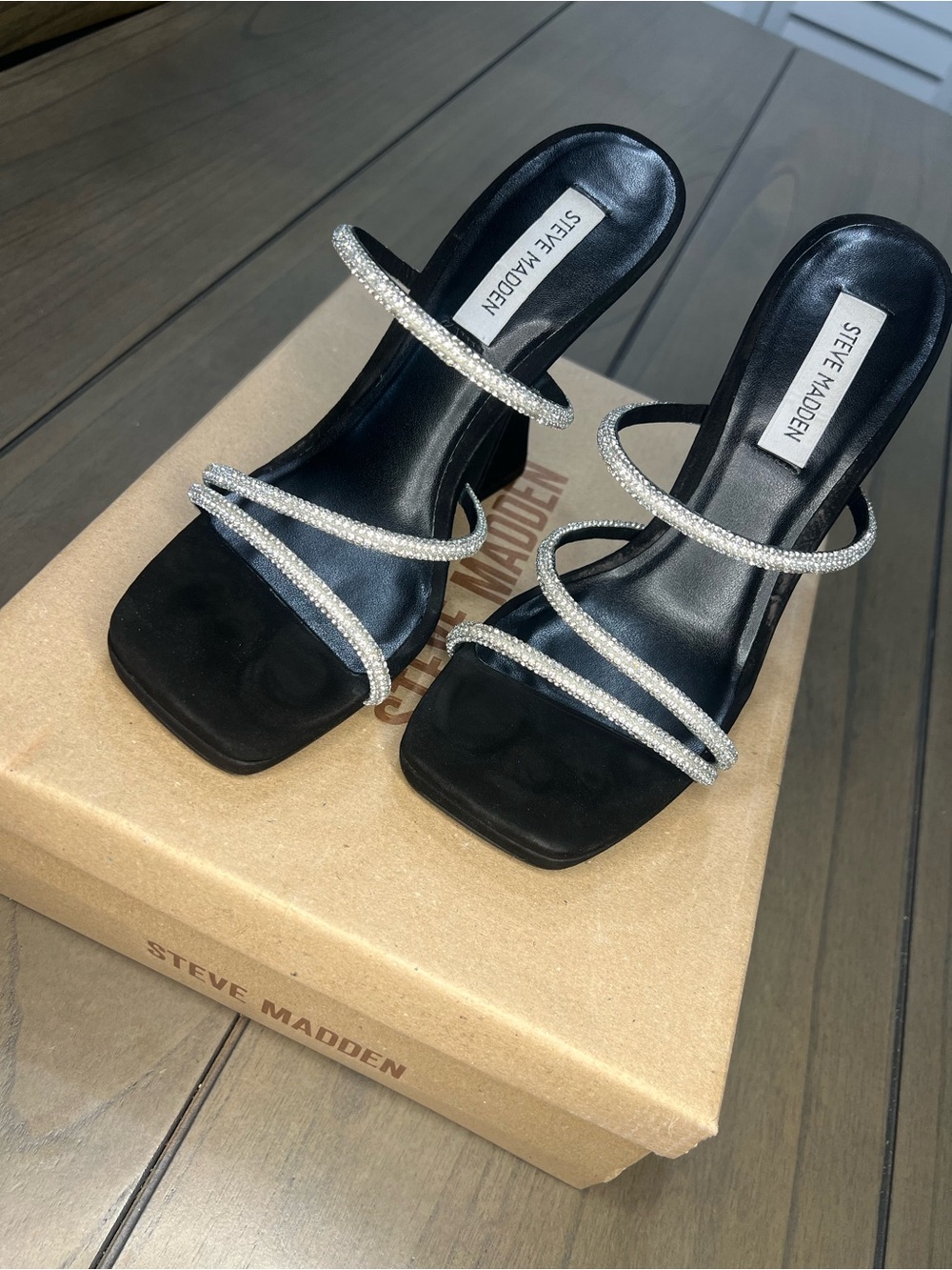 Steve Madden - Libbie Nubuck in Black Size 8.5